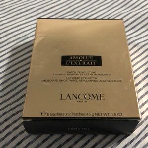Lancôme Absolue L’Extrait ultimate eye patch.